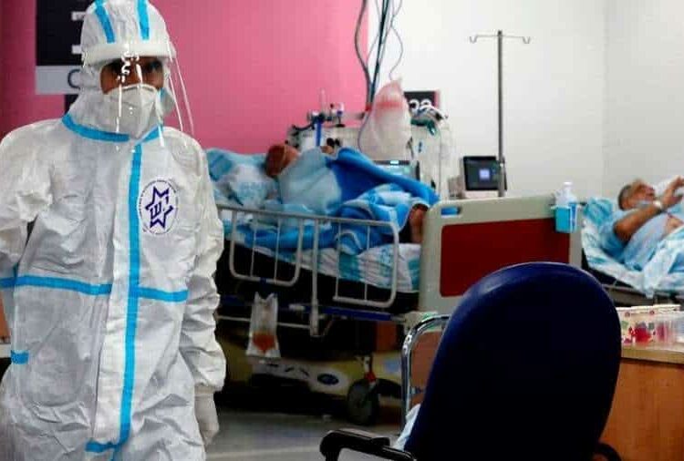 Israel detectó el primer caso de “flurona”, la infección simultánea de gripe y COVID-19