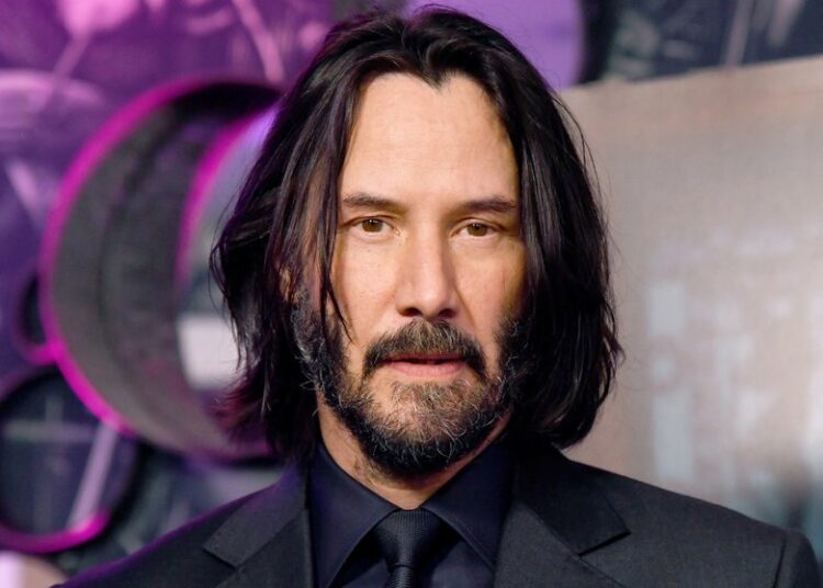 Keanu Reeves donó el 70% de su salario de la primera película de la saga Matrix
