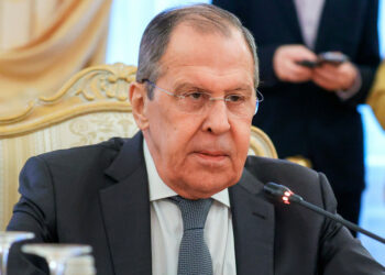 El ministro ruso de exteriores Serguéi Lavrov: «Si depende de Rusia, no habrá guerra»