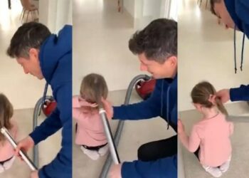(VIDEO) El jugador del Bayern Munich, Robert Lewandowski le hace una cola a su hija con una aspiradora