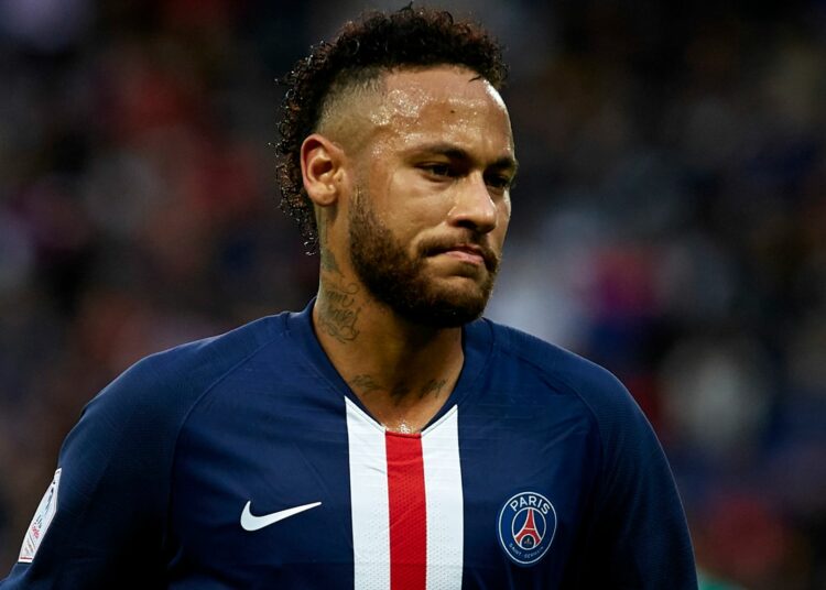 El ex futbolista francés Jerome Rothen destrozó a Neymar con fuertes críticas: “Gana kilos sin parar, envejece y no tiene una forma de vida adecuada”