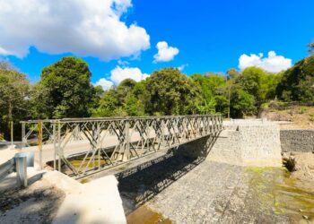 Gobierno entrega puente reconstruido sobre río El Sillero ubicado entre Tonacatepeque y San José Guayabal