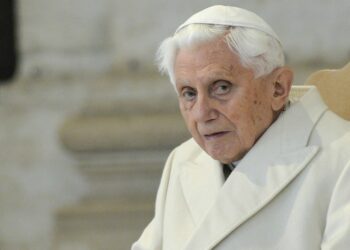Benedicto XVI debe pedir perdón a las víctimas de abusos sexuales, según el presidente de los obispos alemanes
