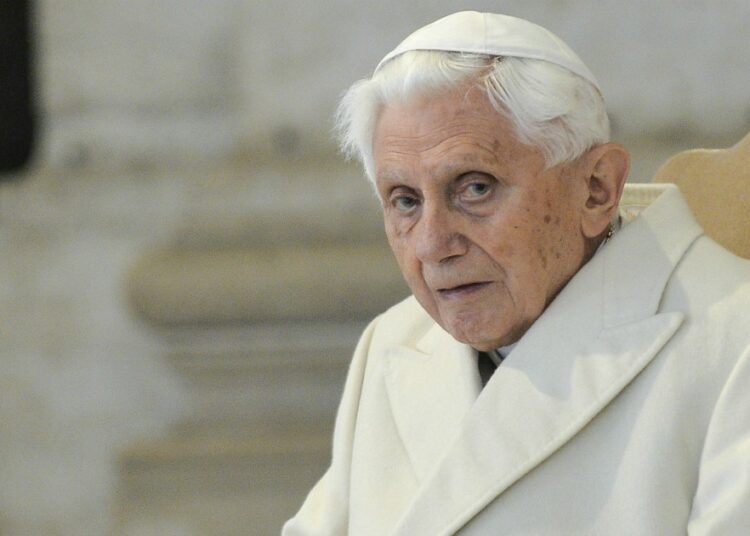 Benedicto XVI debe pedir perdón a las víctimas de abusos sexuales, según el presidente de los obispos alemanes