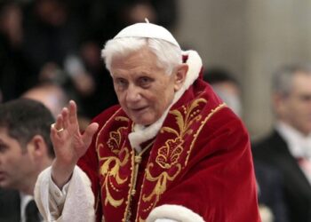 El papa emérito Benedicto XVI “encubrió abusos sexuales contra menores” cuando era arzobispo, señalan medios alemanes