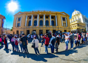 Cabinas móviles covid-19 estuvieron en San Salvador y Cuscatlán este martes