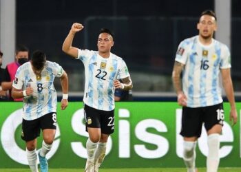 Argentina gana y complica a Colombia en eliminatoria sudamericana al Mundial
