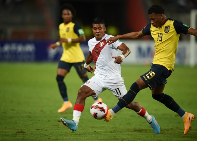 Perú sigue en carrera al Mundial: empató 1-1 con Ecuador en el Nacional de Lima