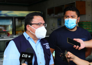 Se mantienen inspecciones a importadores y comercializadores de productos lácteos para frenar alza de precios