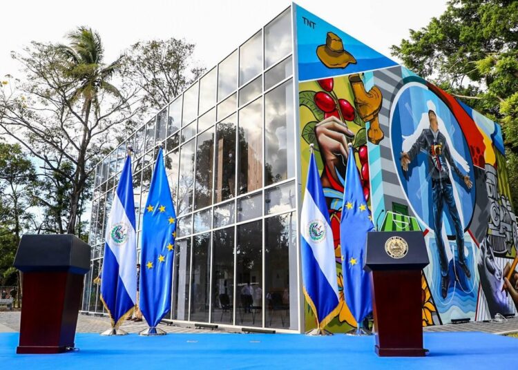 La Dirección de Reconstrucción del Tejido Social, promueve actividades educativas, tecnológicas y recreativas en los CUBO