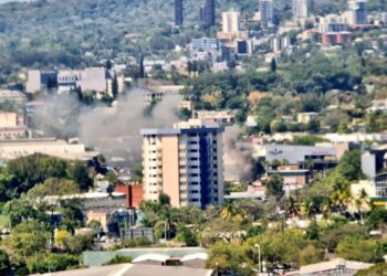 Tres personas fallecidas tras incendio en comunidad Atonal, San Salvador