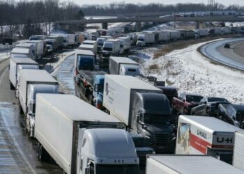 Protesta no mengua en Canadá pese al estado de emergencia