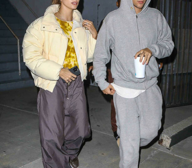 Justin Bieber está de vuelta en el estudio con un acompañante inesperado