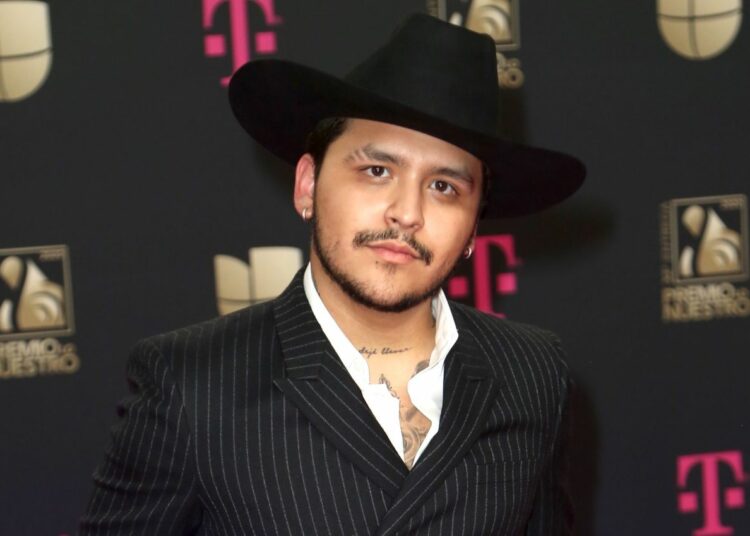 Universal Music presenta pruebas del presunto fraude de los papás de Christian Nodal