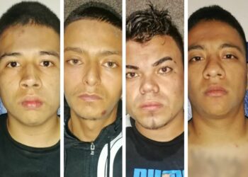 Capturan a pandilleros tras cometer robo a mano armada en un negocio en San Salvador