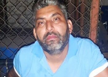 Capturan a hombre que dio brutal golpiza a su pareja: la mujer fue trasladada al hospital de Santa Ana