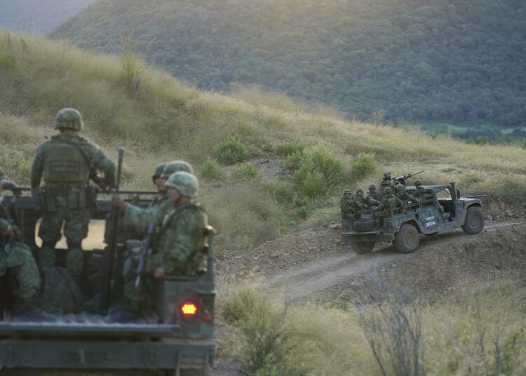 «Drones, bombas y minas»: Los cárteles mexicanos usan artefactos explosivos improvisados