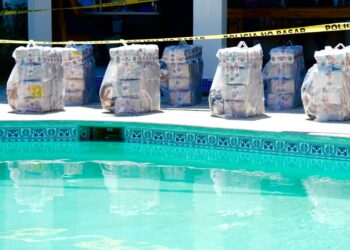 Policía Costera incauta droga valorada en $7.5 millones en playa El Espino, Usulután