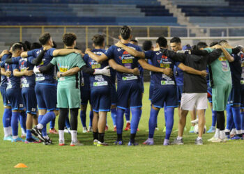 Jugadores se retractan y afirman que jugarán contra Canadá: «Por nosotros, nuestras familias y nuestra afición»