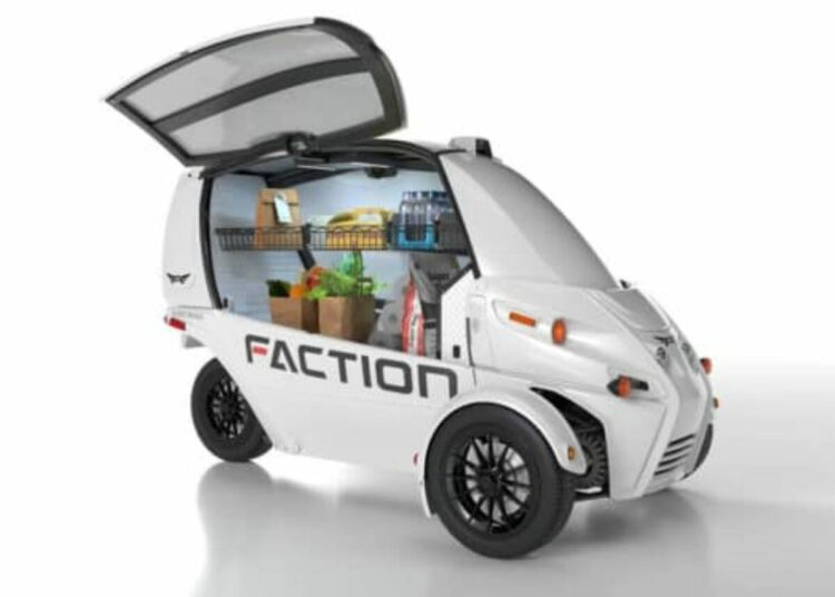 Presentan un vehículo eléctrico de entrega de tres ruedas sin conductor, que puede llevar más de 220 kg de carga