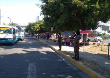 Fuerza Armada realiza controles preventivos para la seguridad de los salvadoreños