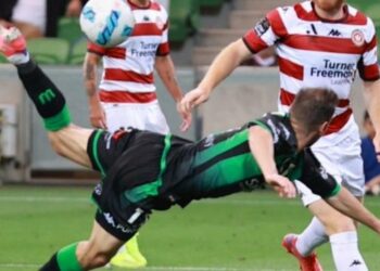 (VIDEO) El jugador del Western United, Benjamín Garuccio emuló a Higuita y se convirtió en el gran candidato al mejor gol del año