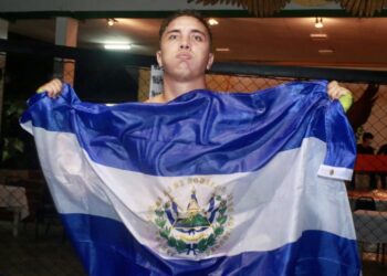 Cinco atletas salvadoreños de kickboxing competirán en el «Invencibles 2022» en Nicaragua
