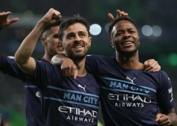 Manchester City goleó 5-0 al Sporting en Lisboa y quedó a un paso de los cuartos de Champions
