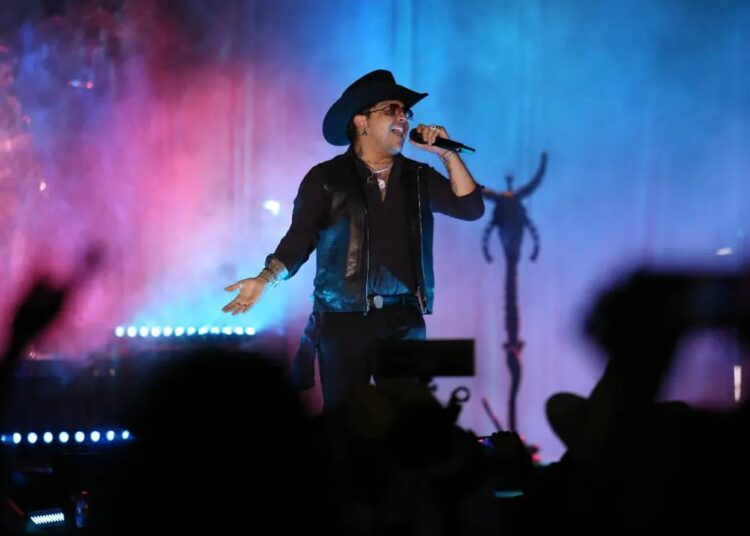 Christian Nodal le habría enviado una fuerte indirecta a Belinda