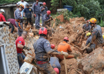 Ascienden a 195 los fallecidos por el temporal de lluvias en la ciudad brasileña de Petrópolis