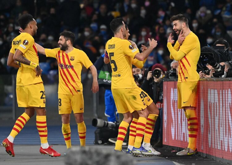 El Barcelona derrotó 4-2 al Napoli y avanzó a los octavos de final de la Europa League