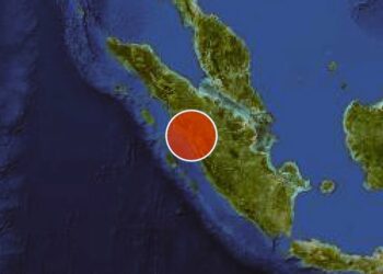 Al menos dos muertos tras terremoto de 6,2 en Indonesia