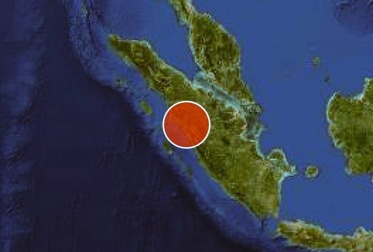 Al menos dos muertos tras terremoto de 6,2 en Indonesia