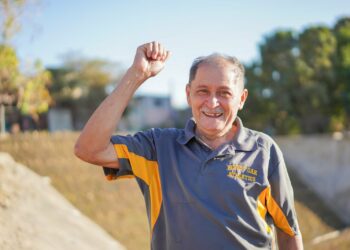 Obras Públicas entrega obra de mitigación de riesgos a familias del reparto Las Cañas, en Ilopango