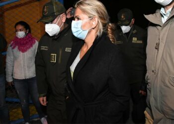 Comenzó el juicio contra la ex presidenta de Bolivia Jeanine Áñez