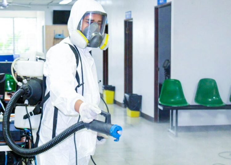 Salud realiza jornada de desinfección en Hospital Nacional de San Bartolo