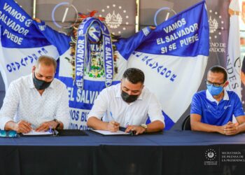 INDES y Alcaldía de Nejapa firman convenio para ampliar programas deportivos