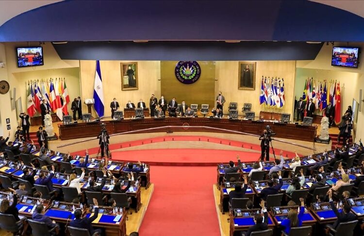 Ratifican convenios para que El Salvador ingrese a la CAF y pueda acceder a créditos
