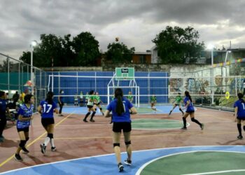 Habitantes de urbanización Metrópolis son beneficiadas con nuevo Polideportivo Bernal de Mejicanos
