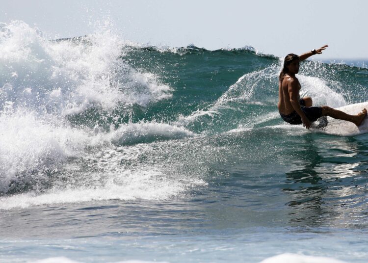 Porfirio «Heatclif» Miranda y su pasión por el surf
