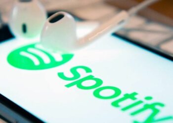 En medio de la polémica por la desinformación sobre el COVID-19, Spotify informó pérdidas y cayó en la bolsa