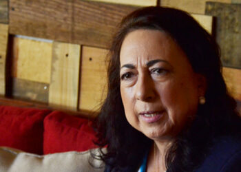 Exdiputada y expresidenta de la Defensoría, Yanci Urbina, es citada a comisión que investiga sobresueldos