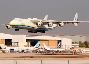 Destruyen el avión más grande del mundo en una base aérea de Ucrania