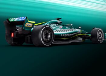Aston Martin presentó su coche para la renovada temporada de Fórmula 1 y cuenta con un ambicioso plan para arrebatarle el liderazgo a Red Bull y Mercedes