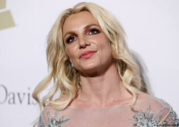 Britney Spears posa con lencería animal print y conquista la red