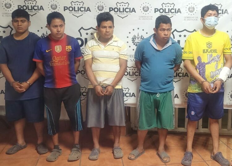 Capturan a peligrosos pandilleros acusados de homicidio en Panchimalco