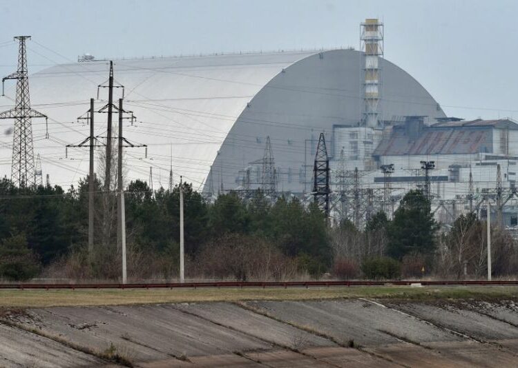 El Ministerio de Defensa de Rusia confirma haber logrado un «control completo» sobre la central nuclear de Chernóbil