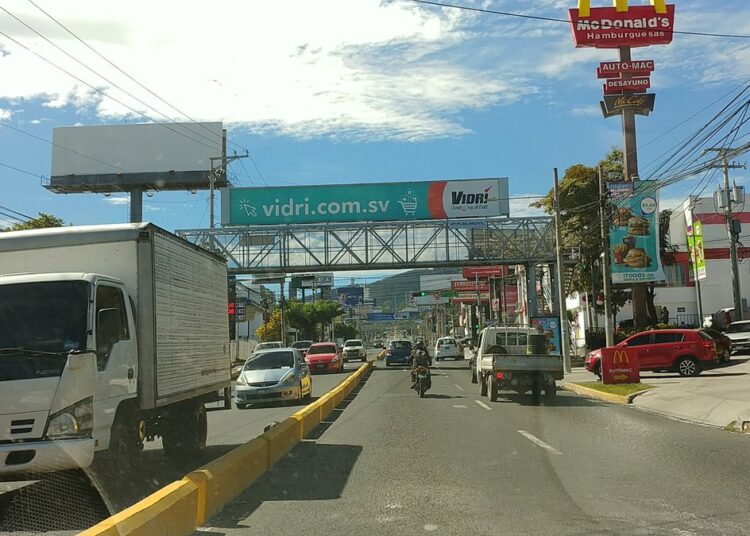 Viceministerio de Transporte anuncia cierre parcial y cambio de recorridos de buses en el Paseo General Escalón