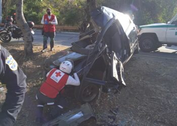 Grave accidente en carretera hacia Comalapa deja a una persona lesionada