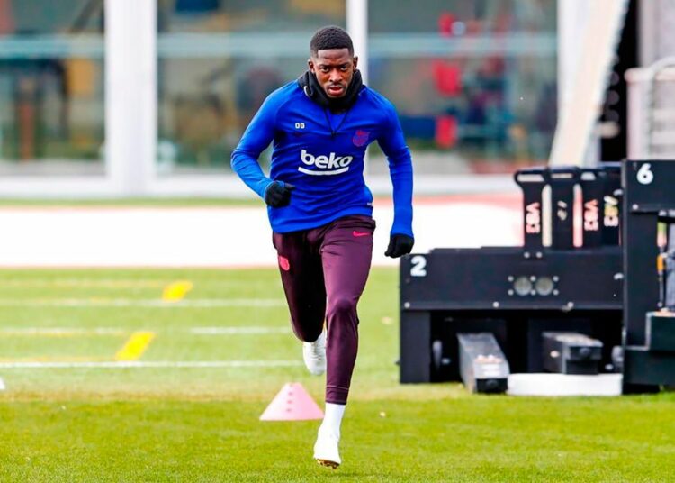 Barcelona: Reciben a Dembélé con insultos en el entrenamiento